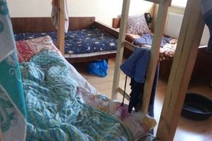 Жорстока "реабілітація": у Миколаєві поліція викрила лікарню-катівню