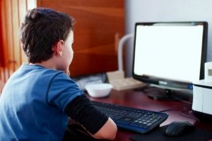В Україні вперше запустили систему дистанційної освіти: як це працюватиме