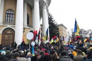 "Думки розділились": як нардепи оцінили штурм Жовтневого палацу