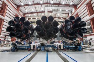 "Антонов" допоможе у транспортуванні ракетних комплектуючих для SpaceX Ілона Маска