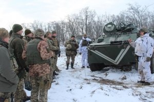 Як десантники в зоні АТО відпрацьовують різні види бою – ФОТО