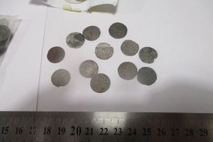 Громадянин Молдови намагався вивезти з України 123 монети часів Речі Посполитої