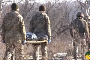 В АТО виявили тіло чоловіка у військовій формі та без документів
