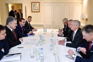 "Сильна і дуже позитивна зустріч": про що говорили Порошенко і міністр оборони США