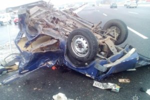 Масштабне ДТП на Київщині: загинули двоє осіб, дев'ять дітей потрапили до лікарні