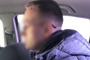 Столичні кіберполіцейські затримали хакера, якого розшукували правоохоронці 30 країн світу