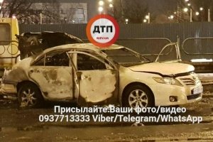 Вибух авто біля "Лісової" у Києві: гранату жбурнув екс-"беркутівець"