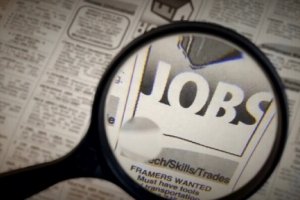 Більш як 2 мільйони українців стали безробітними через карантин – Шмигаль