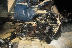 Смертельна ДТП на Київщині: BMW на "євробляхах" влетів у вантажівку
