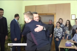 Зворушлива зустріч: Ахтем Чийгоз нарешті відшукав автора листа, що його підтримав у в'язниці