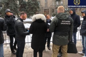 На хабарі упіймали держслужбовця Секретаріату Кабміну – подробиці