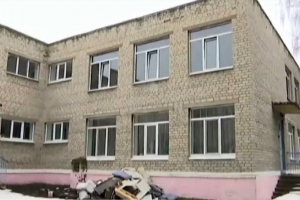 На Донеччині спалахнув дитсадок: вихователька вистрибнула з вікна