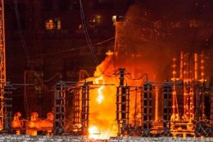 Масштабна пожежа у Дніпрі: зайнялася 