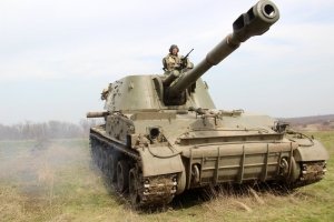 Наступати і відбивати атаки ворога: на Рівненщині пройшли масштабні навчання артилеристів – відео