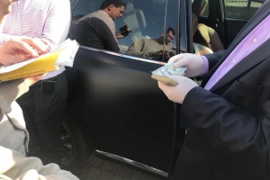 Трьох чиновників міськради Луцька упіймали на хабарі
