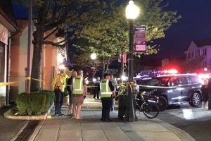 У США автівка врізалася в ресторан: є постраждалі 