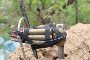 До визволених сіл на Харківщині закликають не повертатися через загрозу підірватися на розтяжках: є загиблі 