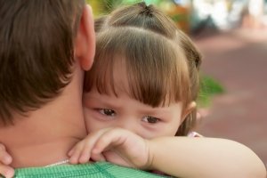 Практика заробітчанства закордоном завдає психологічні травми дітям &ndash; експерт