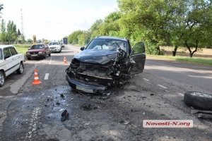 У незадекларованій автівці: неподалік Миколаєва голова госпсуду потрапив у ДТП