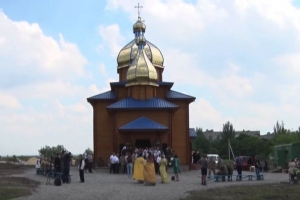 У Волновасі освятили храм УПЦ КП, зведений у пам'ять загиблих бійців 51-ї ОМБр