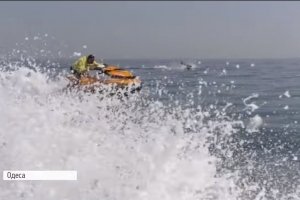 Гідроцикли, скутери, катери: Одеса готується до купального сезону