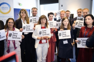 "Українці мають відчувати підтримку": Канада та Латвія закликали звільнити Сенцова