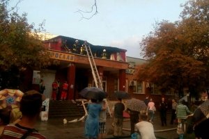 Внаслідок пожежі у столичному хостелі постраждали шестеро осіб – фото