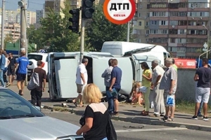 На столичній Троєщині серйозна ДТП: 