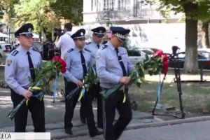 "Це жива рана": в Одесі вшанували пам'ять понад ста загиблих правоохоронців