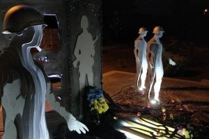То зникають, то з'являються: на Одещині відкрили особливий пам'ятник "кіборгам" – ФОТО