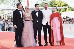 Венеціанський кінофестиваль 2018: як зіркові гості вражали на червоній доріжці