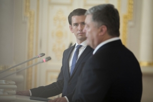"Чекаємо чіткої реакції": канцлер Австрії закликав Росію повернутися за стіл перемов