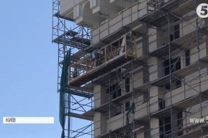 Музей чекайте не скоро, а офіси – вже наступного року: навколо Будинку профспілок зчинився скандал – подробиці