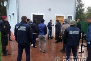 Трудове рабство: на Прикарпатті поліція виявила понад 30 жертв, серед яких – діти