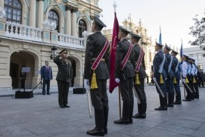 Нові кораблі й танкові батальйони: Полторак анонсував поповнення для армії та флоту