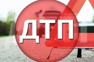 На Одещині легкових зіткнувся з комбайном, четверо людей загинуло