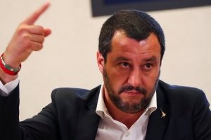 Ескалатор у метро Рима обвалився через п'яних російських фанів – МВС Італії