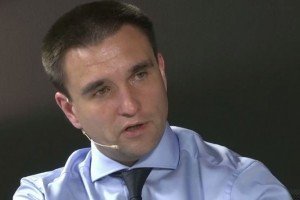 Бортові самописці збитого "Боїнга" все ще в Україні - Клімкін