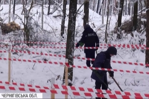 100 тис. боєприпасів за 2 місяці: ДСНС розмінувала територію навколо арсеналу в Ічні
