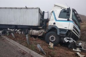 Автобус перекинувся в кювет: на трасі Київ-Одеса сталася масштабна ДТП – подробиці