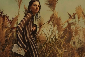 Найвисокооплачуваніша модель світу стала обличчям колекції Roberto Cavalli – фото