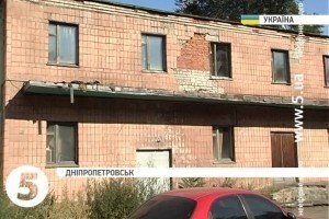Дніпропетровські волонтери ремонтують військовий госпіталь