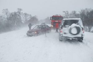Снігова негода на дорогах України: ситуація нормалізувалася, Полтавщину відкрили (оновлено)