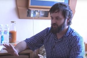 Поліцейські оголосили про підозру двом іноземцям, які напали на DZIDZIO – відео