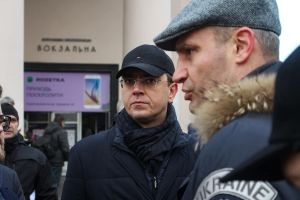 Омелян має намір передати залізничний вокзал Києва в концесію