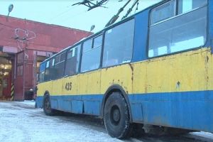 Грип на Чернігівщині: місцева влада почала дезінфекцію тролейбусів