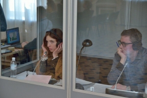 Їх чують, але не бачать: робота перекладачів-синхроністів, на яку не здатен навіть найпотужніший комп'ютер 