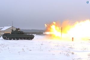 Українська армія отримала понад 100 модернізованих Т-64