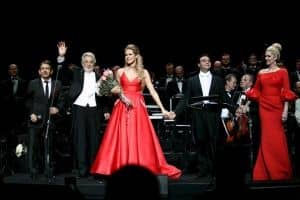 "Він полетів, але обіцяв повернутися": Пласідо Домінго вперше відвідав Київ