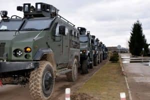 Морпіхи отримали на озброєння нові бронеавтомобілі "Варта" – фото